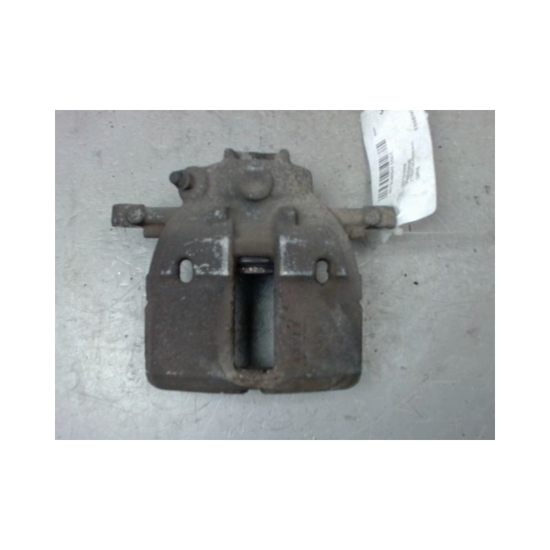 ETRIER DE FREIN AVANT DROIT MITSUBISHI COLT