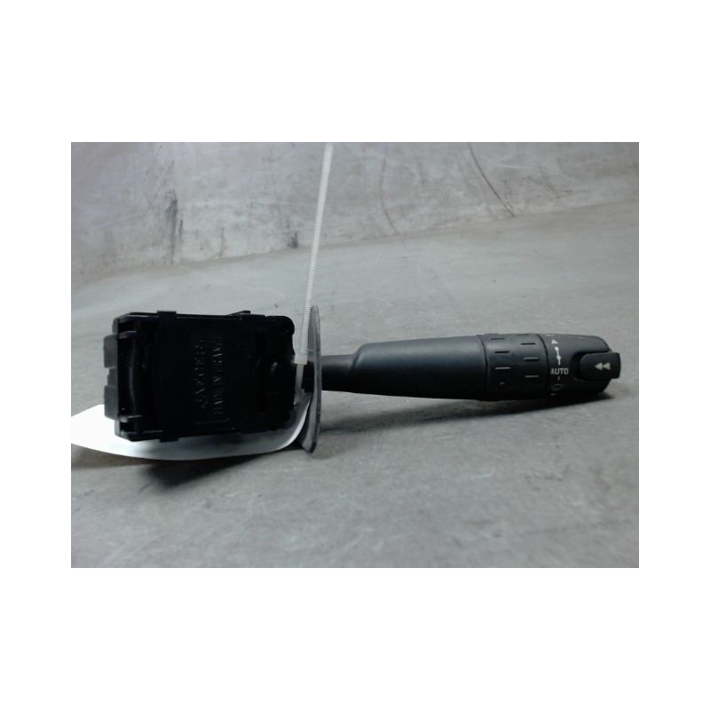 COMMANDE ESSUIE GLACE PEUGEOT 607 99-2004