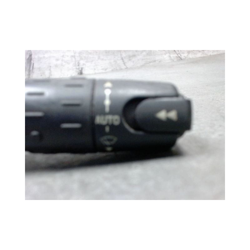 COMMANDE ESSUIE GLACE PEUGEOT 607 99-2004