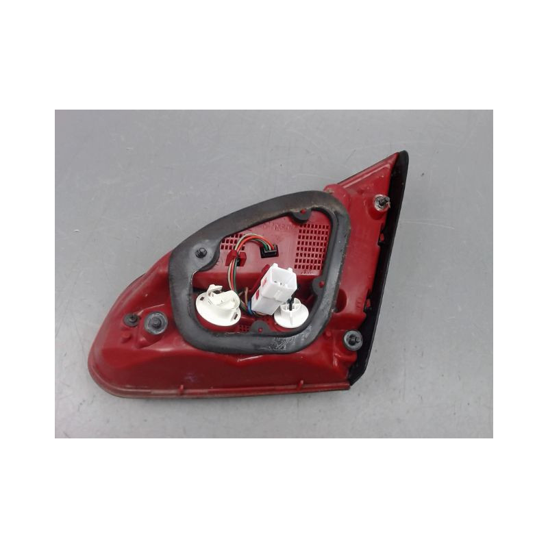 FEU ARRIERE INTERIEUR GAUCHE KIA CEE´D 2007-