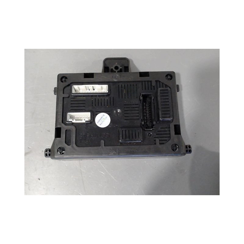 BOITIER GESTION HABITACLE RENAULT CLIO