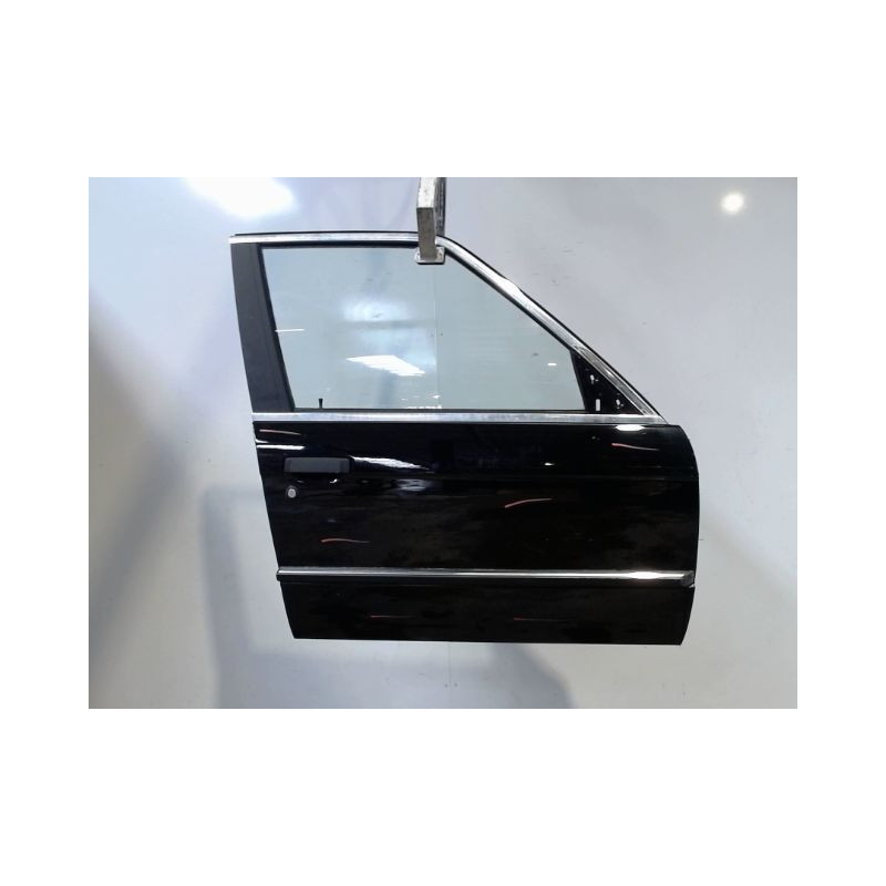 PORTE AVANT DROIT B.M.W. 320