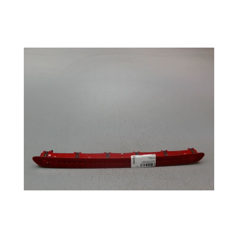 FEUX STOP SUPPLEMENTAIRE VOLKSWAGEN PASSAT SW 2005-