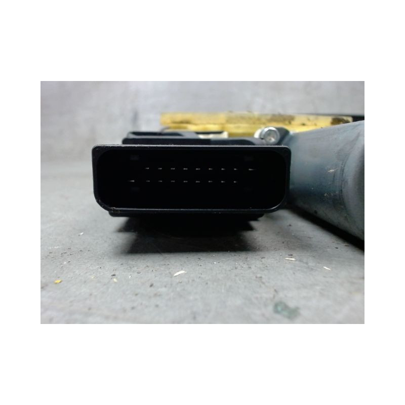 MECANISME+MOTEUR LEVE-GLACE ARRIERE DROIT SEAT LEON 2005-