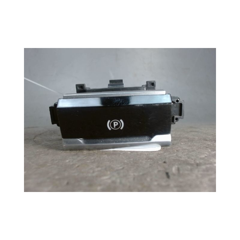 INTERIEUR COMMANDE FREIN A MAIN CITROEN C4