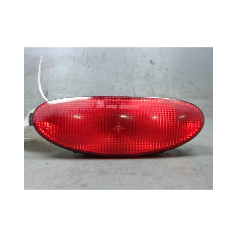 FEU BROUILLARD CENTRAL ARRIERE PEUGEOT 206 5P