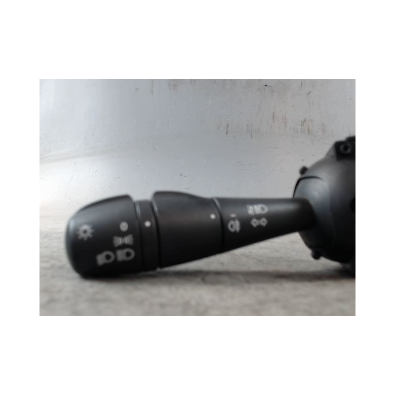 COMMANDE CLIGNOTANT RENAULT TRAFIC