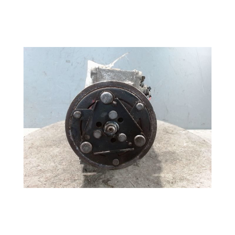 COMPRESSEUR AIR CONDITIONNE RENAULT CLIO IV