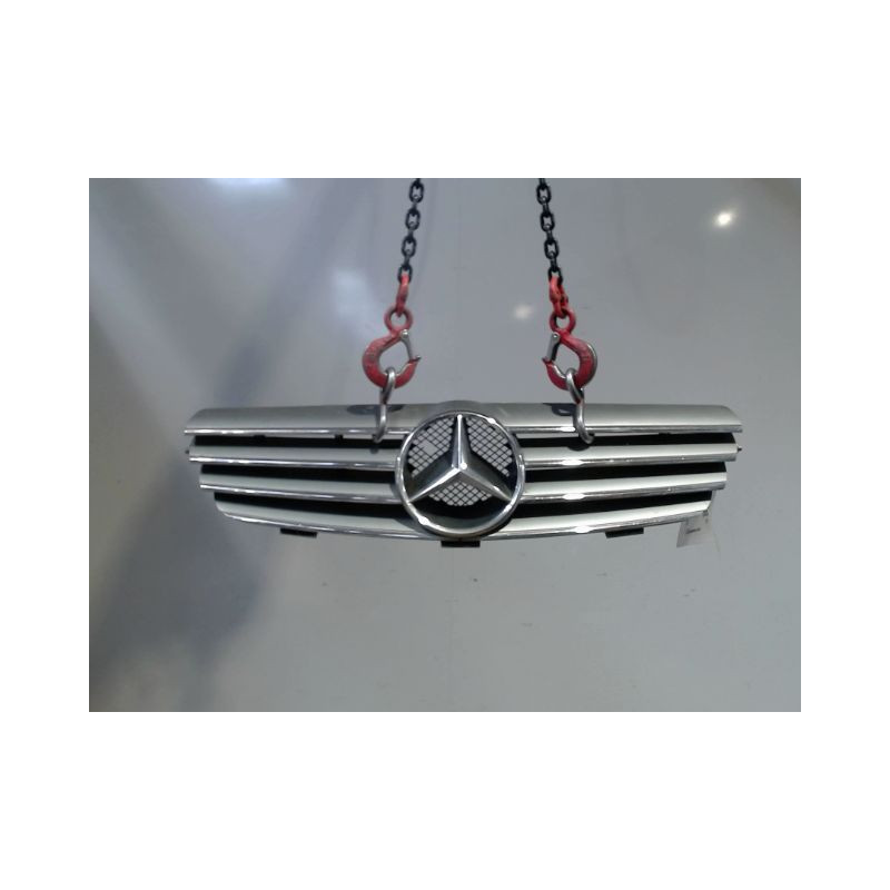 CALANDRE MERCEDES CLK