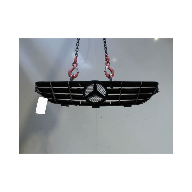 CALANDRE MERCEDES CLK