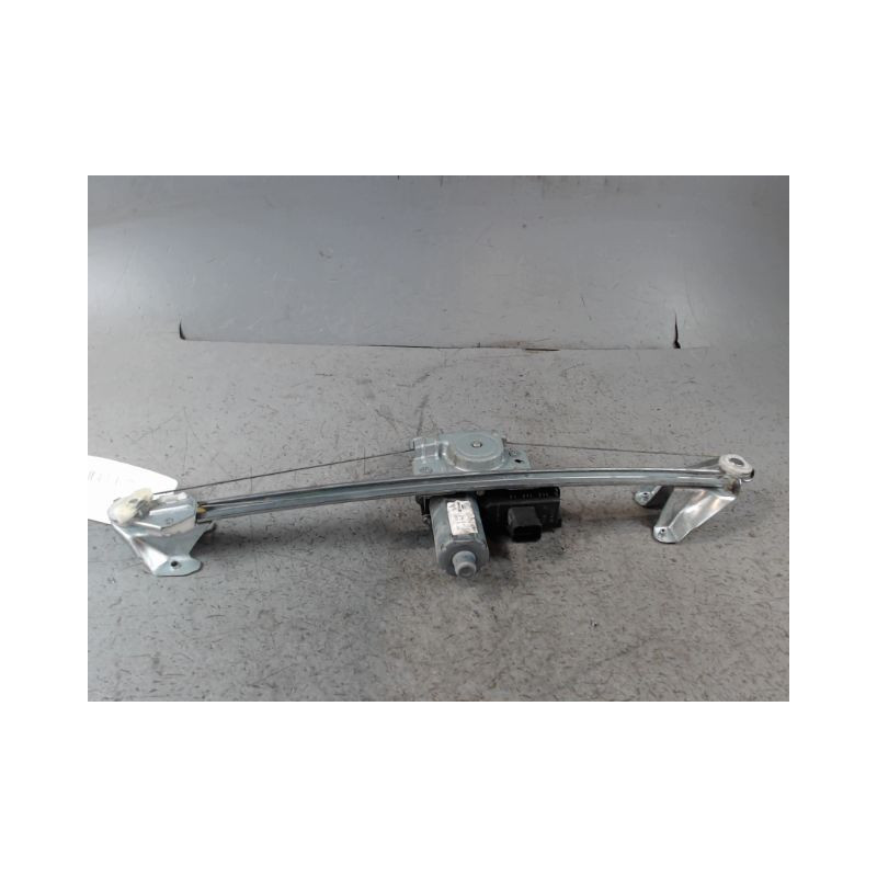 MECANISME+MOTEUR LEVE-GLACE ARRIERE DROIT OPEL ZAFIRA 2006-