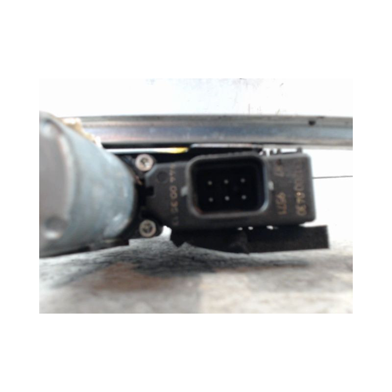 MECANISME+MOTEUR LEVE-GLACE ARRIERE DROIT OPEL ZAFIRA 2006-