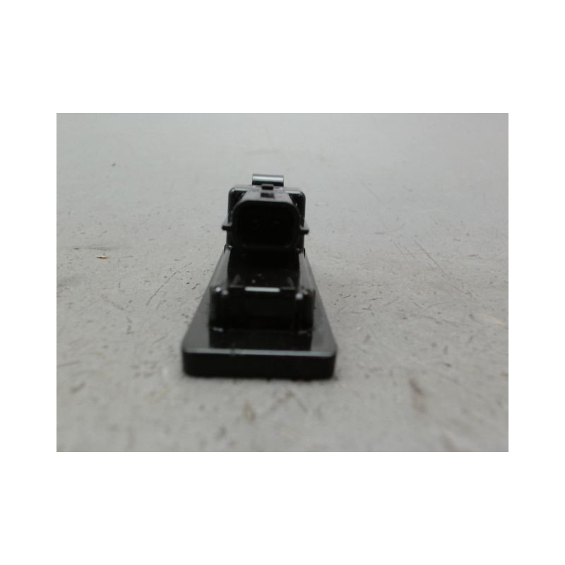 ECLAIREUR PLAQUE DE POLICE DROIT DACIA SANDERO II Phase 1 2012-...