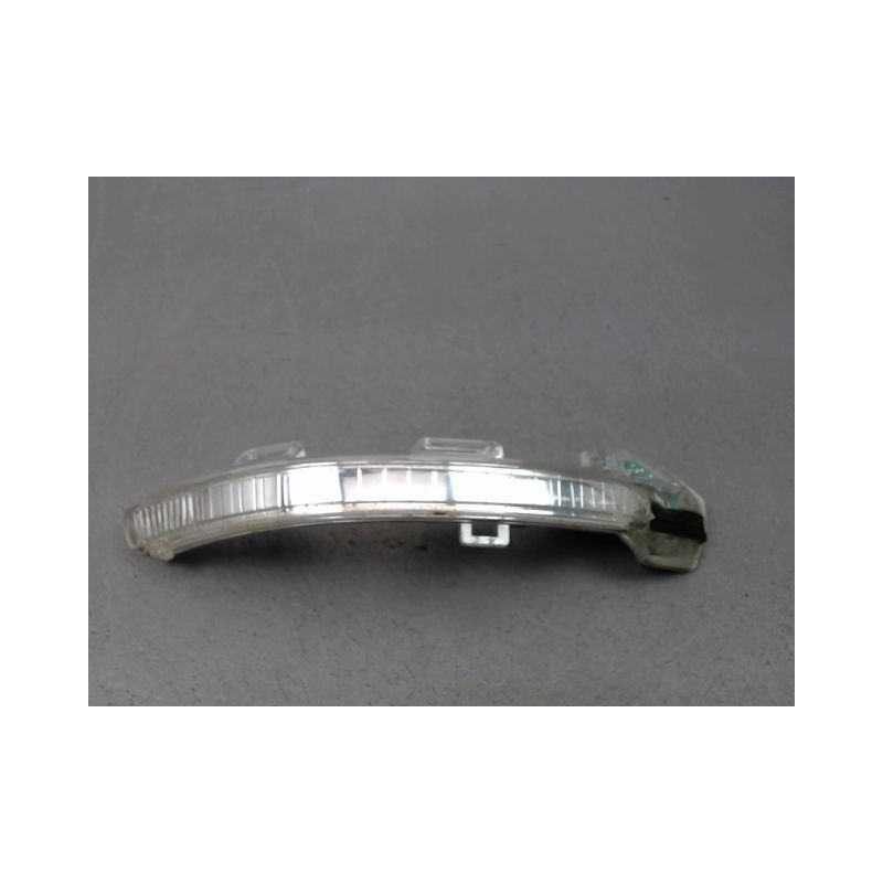 REPETITEUR RETROVISEUR DROIT VOLKSWAGEN PASSAT SW 2005-