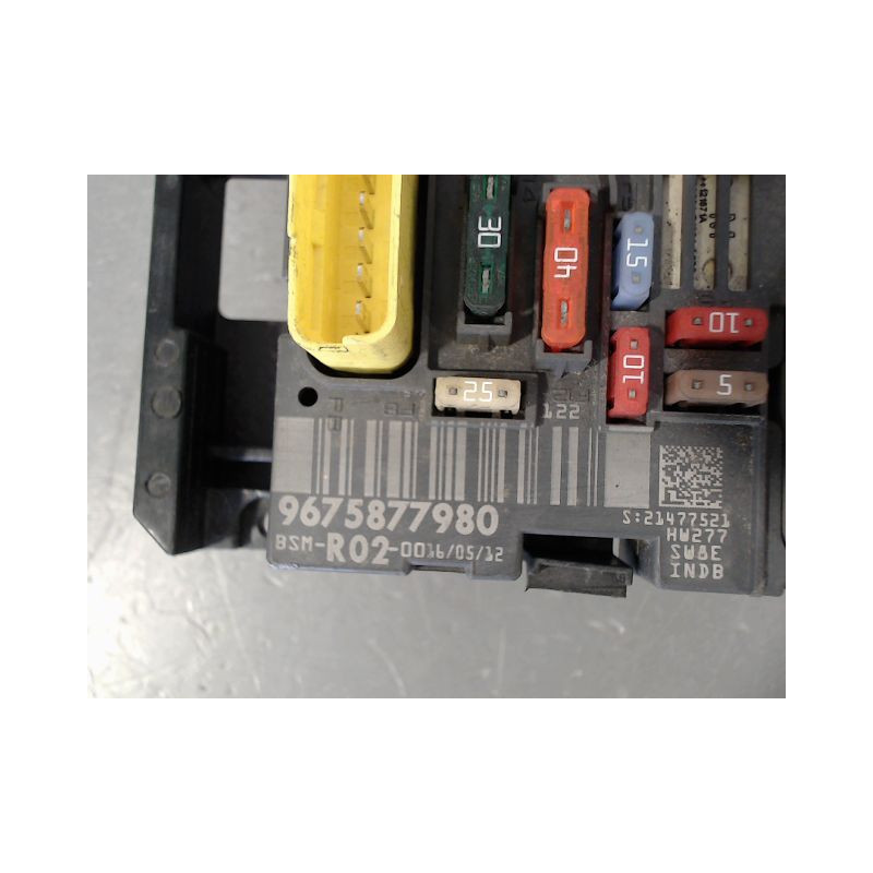 BOITE A FUSIBLES CITROEN C5