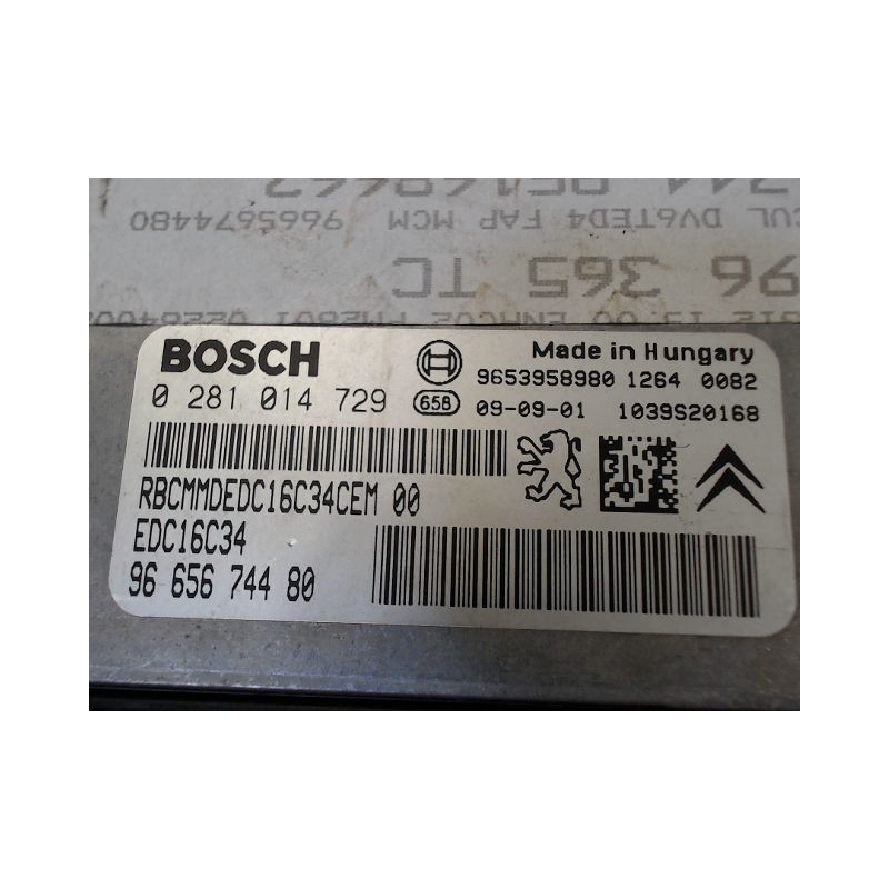 CALCULATEUR MOTEUR PEUGEOT 5008