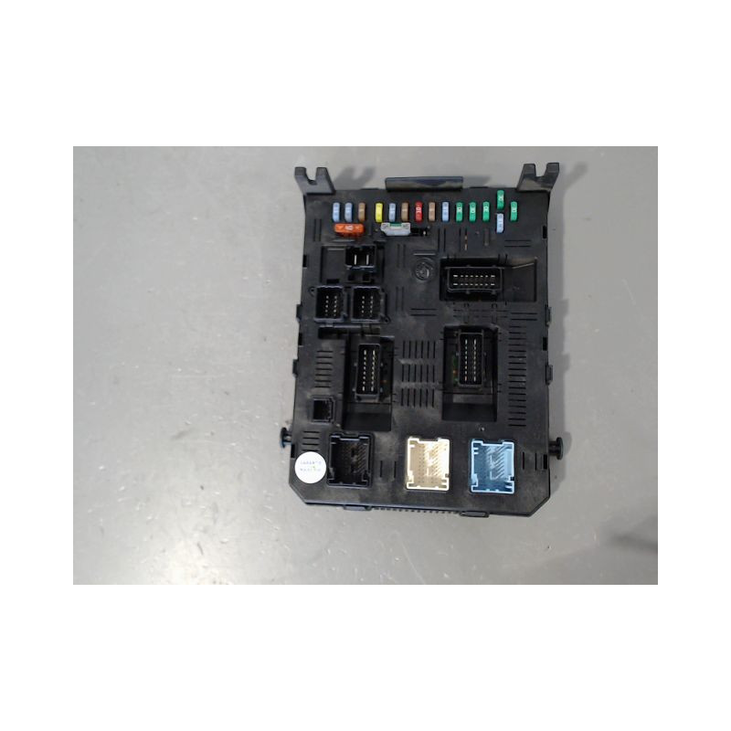 BOITIER GESTION HABITACLE PEUGEOT 307