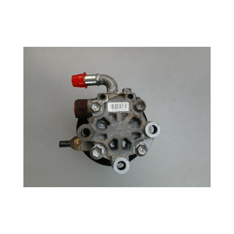 POMPE DIRECTION ASSISTEE TOYOTA RAV4