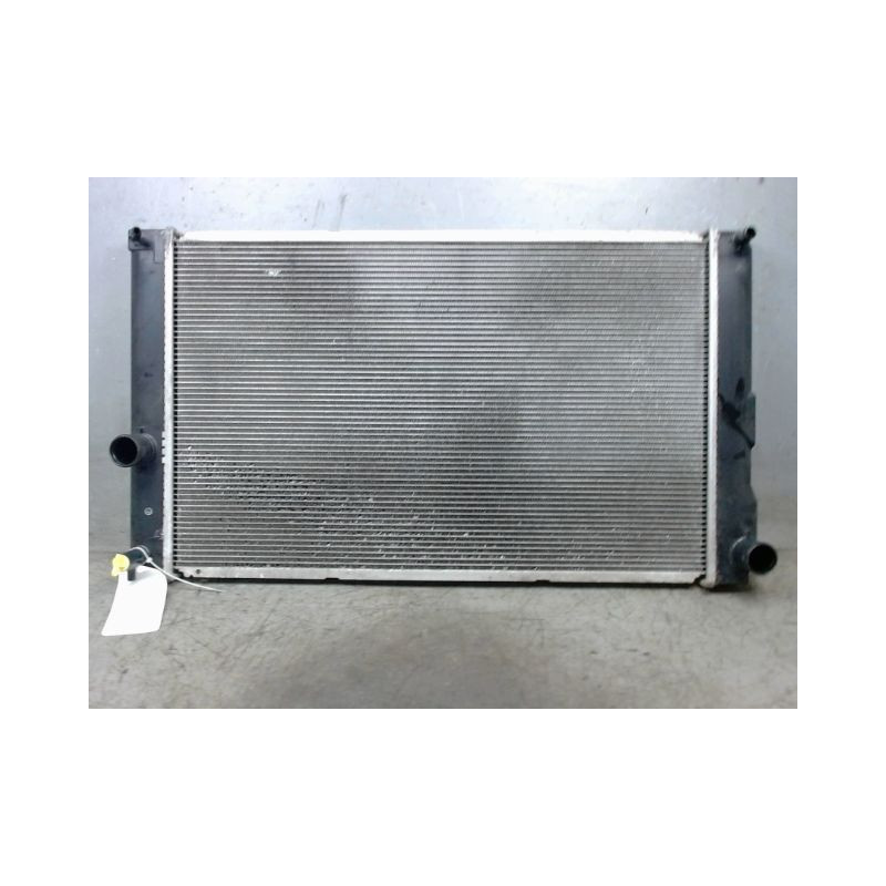 RADIATEUR TOYOTA PRIUS
