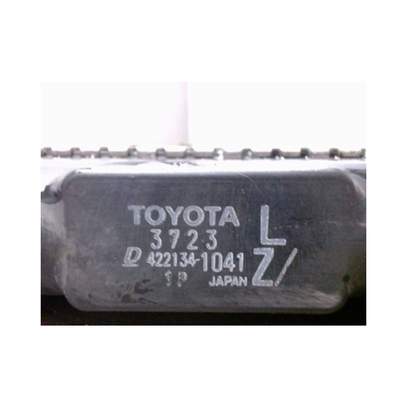 RADIATEUR TOYOTA PRIUS