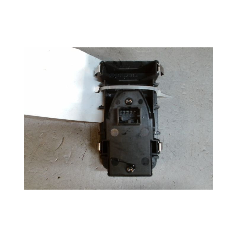 COMMANDE LEVE-GLACE PORTE AVD ALFA ROMEO BRERA