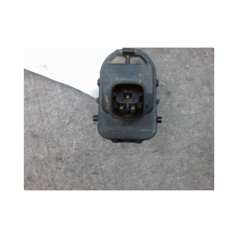 POMPE LAVE-GLACE AVANT KIA RIO