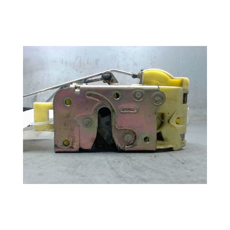 SYSTEME CONDAMNATION AVANT DROIT FORD FOCUS 98-04