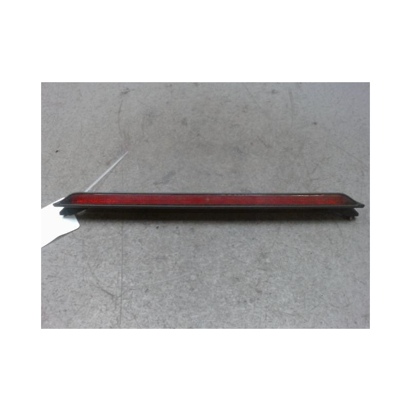 FEUX STOP SUPPLEMENTAIRE VOLKSWAGEN GOLF IV 98-2004