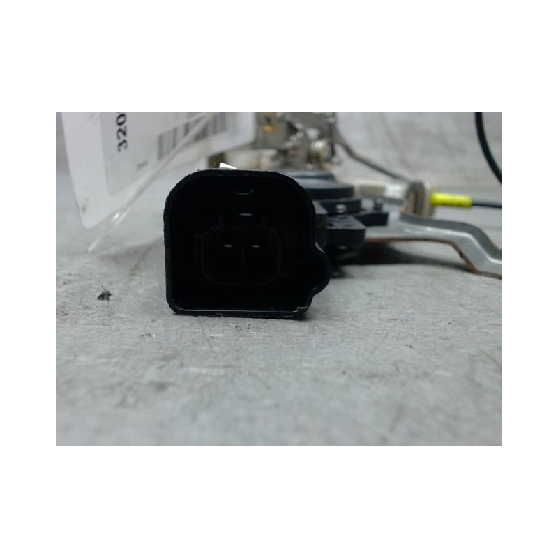 SYSTEME CONDAMNATION AVANT DROIT TOYOTA AYGO 3P
