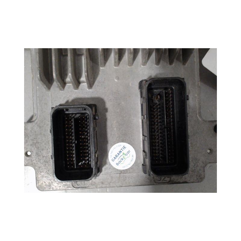 CALCULATEUR MOTEUR OPEL CORSA