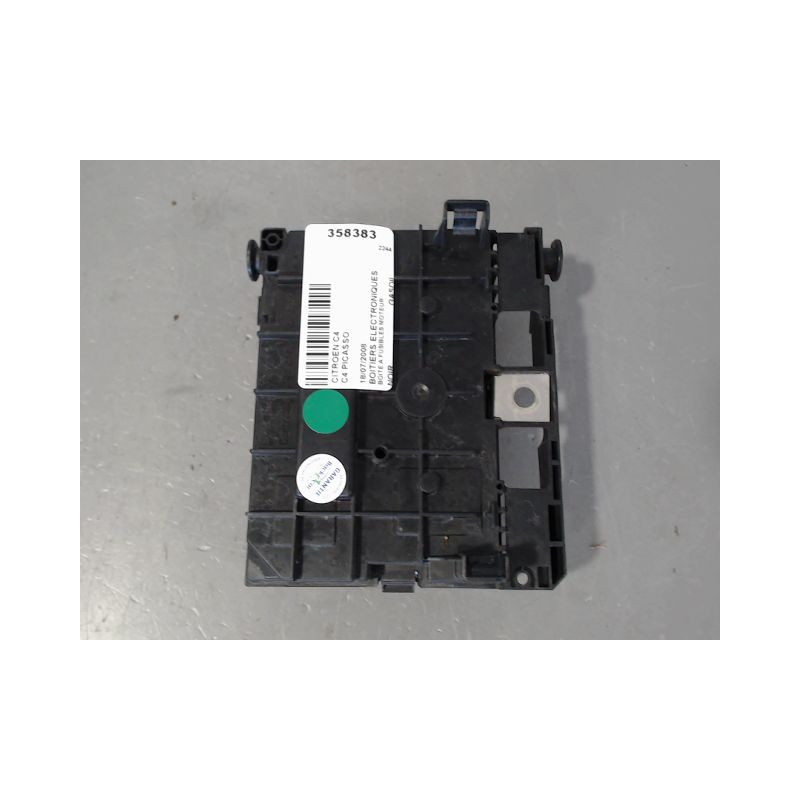 BOITE A FUSIBLES CITROEN C4 PICASSO