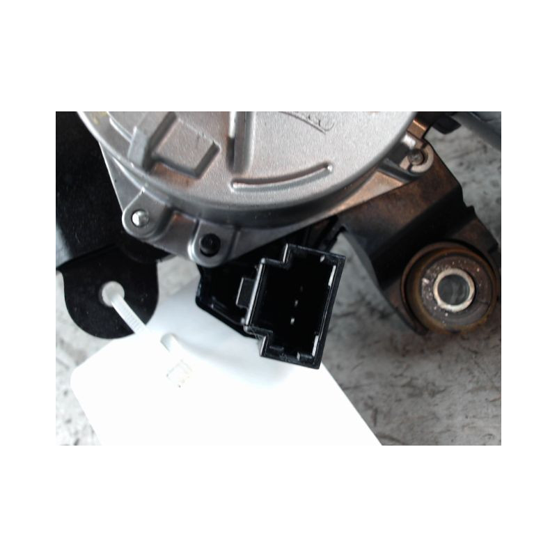 MOTEUR ESSUIE-GLACE ARRIERE RENAULT CLIO IV