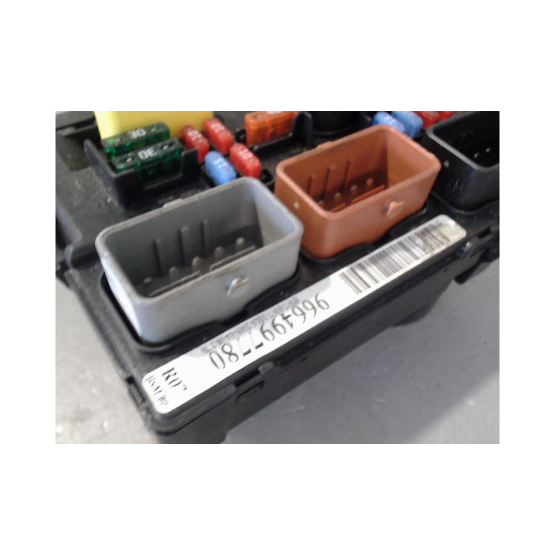 BOITE A FUSIBLES PEUGEOT 207 2007-