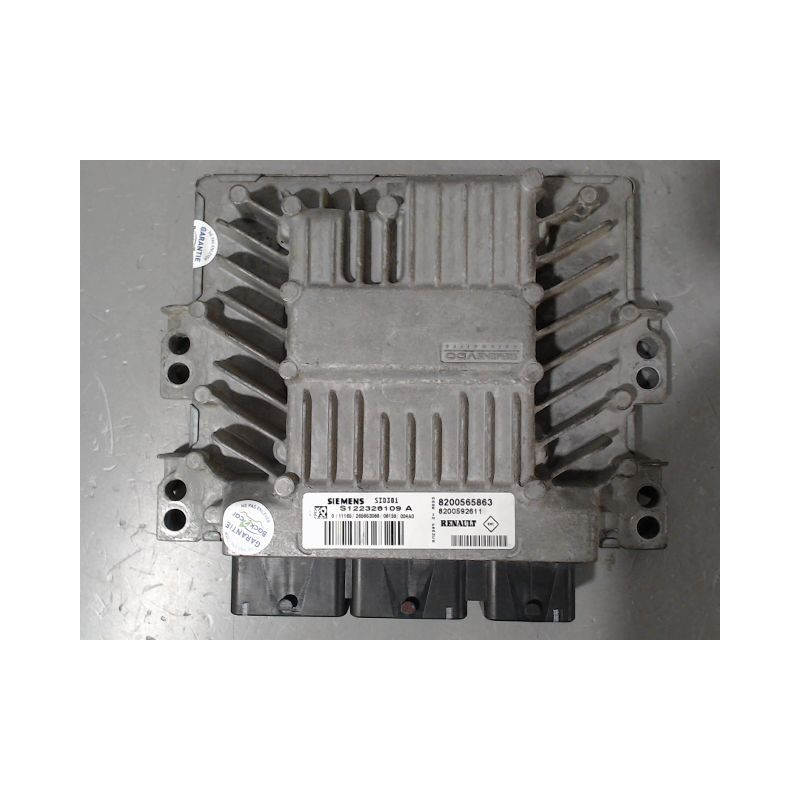 CALCULATEUR MOTEUR RENAULT SCENIC II PH1 02-06