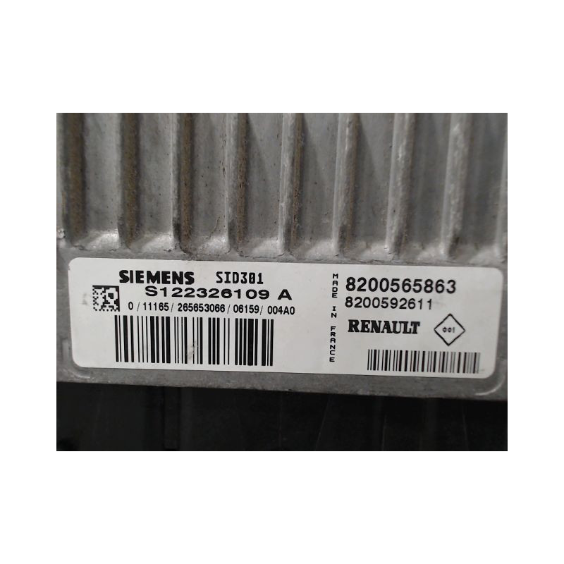 CALCULATEUR MOTEUR RENAULT SCENIC II PH1 02-06