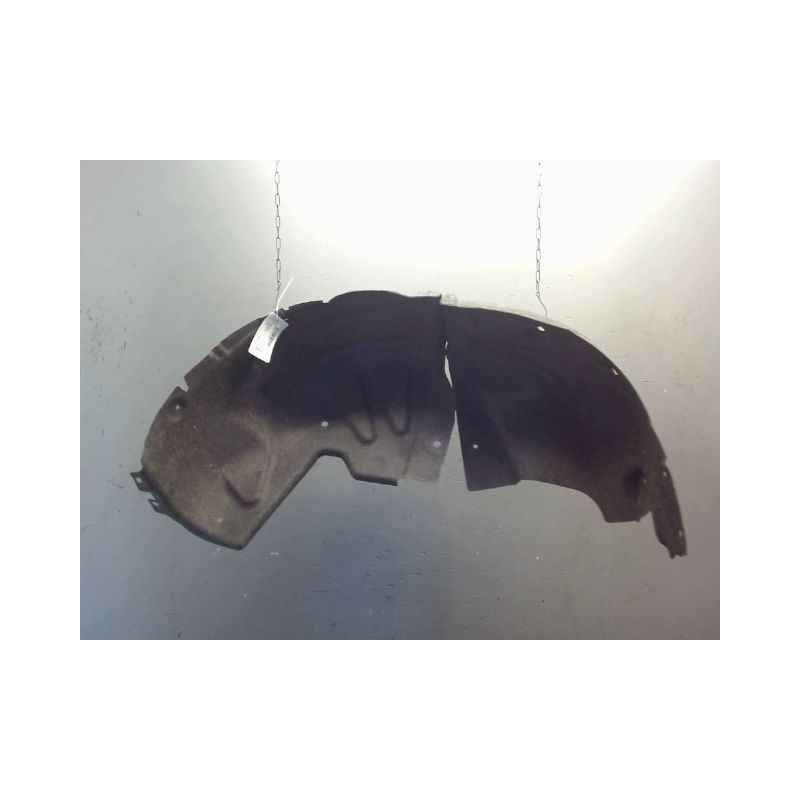 PARE-BOUE ARRIERE DROIT RENAULT SCENIC