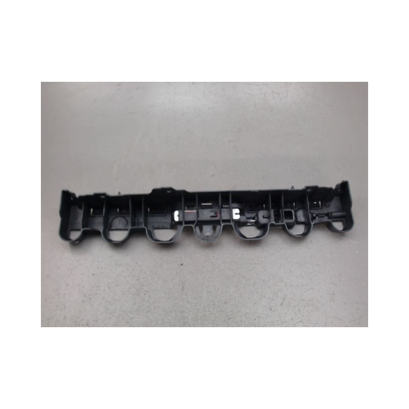 SUPPORT CENTRAL PARE-CHOC ARRIERE  RENAULT CLIO