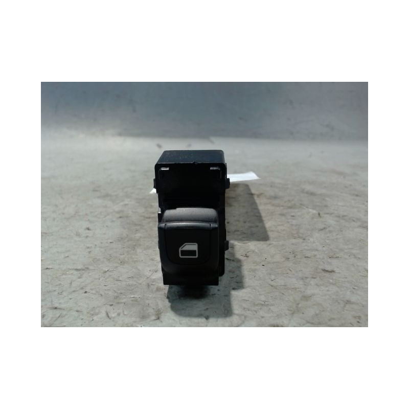 COMMANDE LEVE-GLACE PORTE AVD KIA PICANTO