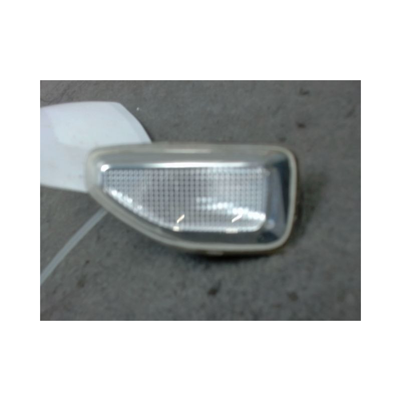 REPETITEUR AILE GAUCHE DACIA SANDERO