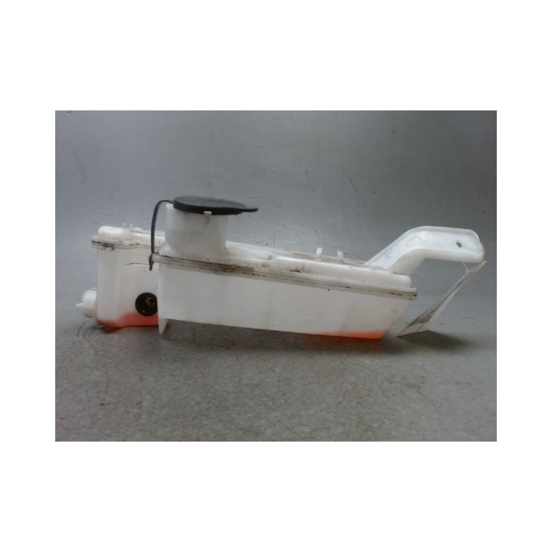 RESERVOIR LAVE-GLACE AVANT DACIA SANDERO