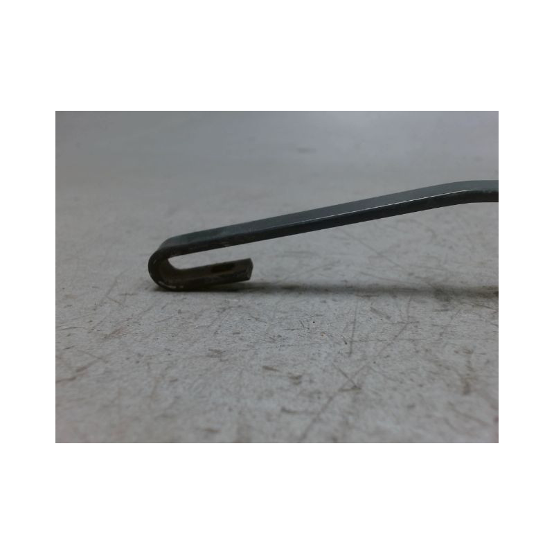 BRAS ESSUIE-GLACE AVANT DROIT DACIA SANDERO 2008-