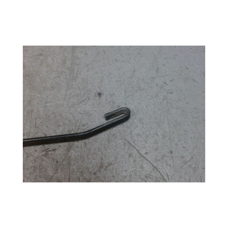 BRAS ESSUIE-GLACE AVANT DROIT DACIA SANDERO 2008-