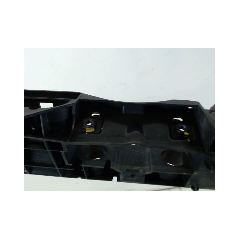 TRAVERSE SUPERIEURE ARMATURE AVANT RENAULT CLIO