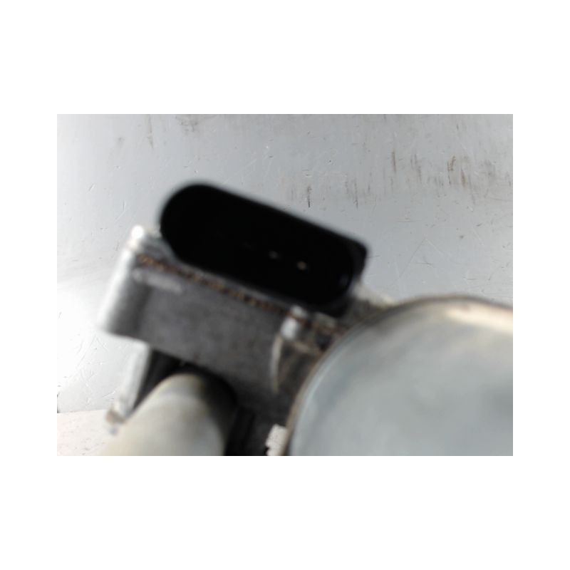 MECANISME ESSUIE-GLACE AVANT AUDI A4 2004-