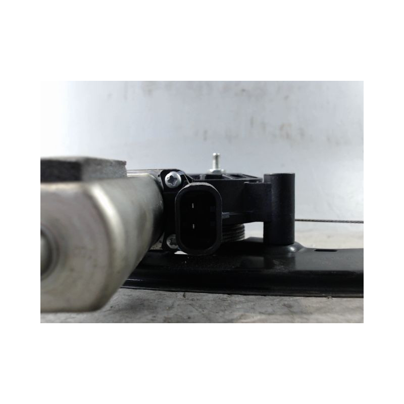 MECANISME+MOTEUR LEVE-GLACE AVANT DROIT FIAT PUNTO 2003-