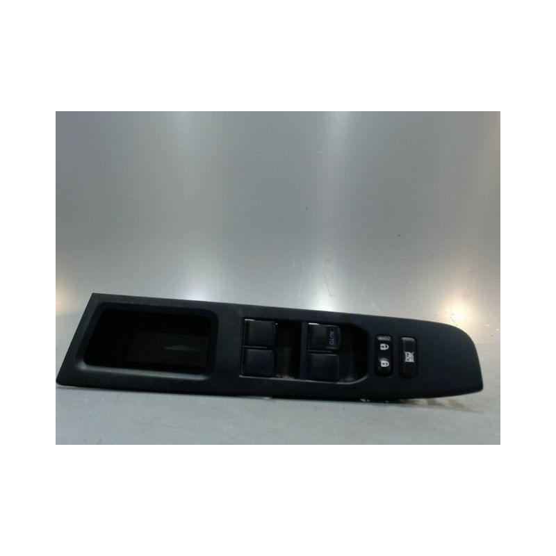 COMMANDE LEVE-GLACE PORTE AVG TOYOTA YARIS