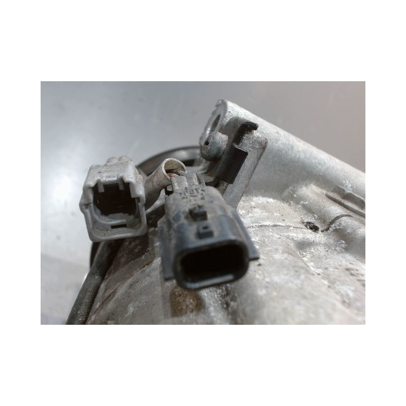 COMPRESSEUR AIR CONDITIONNE RENAULT CLIO