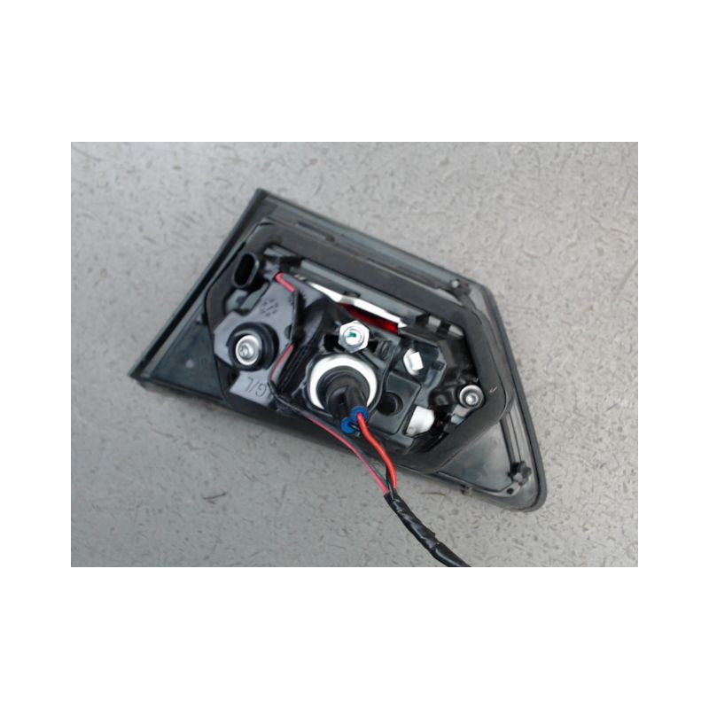 FEU ARRIERE INTERIEUR GAUCHE RENAULT CLIO