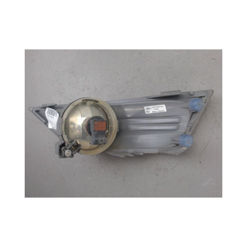PHARE ANTIBROUILLARD AVANT DROIT FORD MONDEO