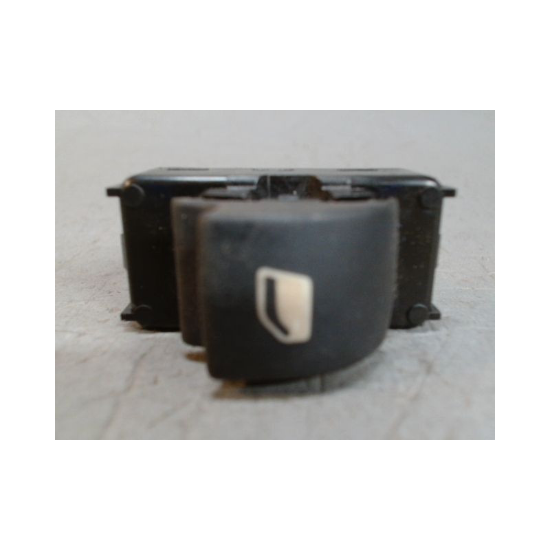 COMMANDE LEVE-GLACE PORTE AVD PEUGEOT 207 2009-